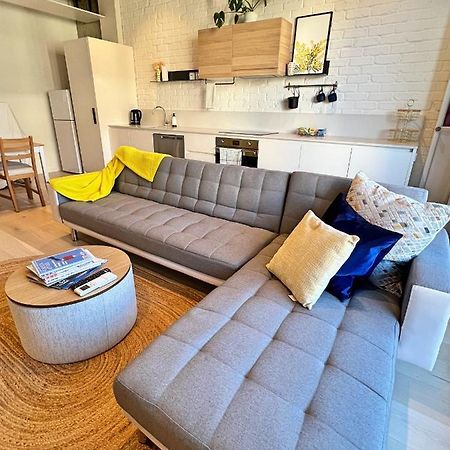 Industrial yet Modern, 1bd 1bth Apt - Woden Phillip Exterior foto