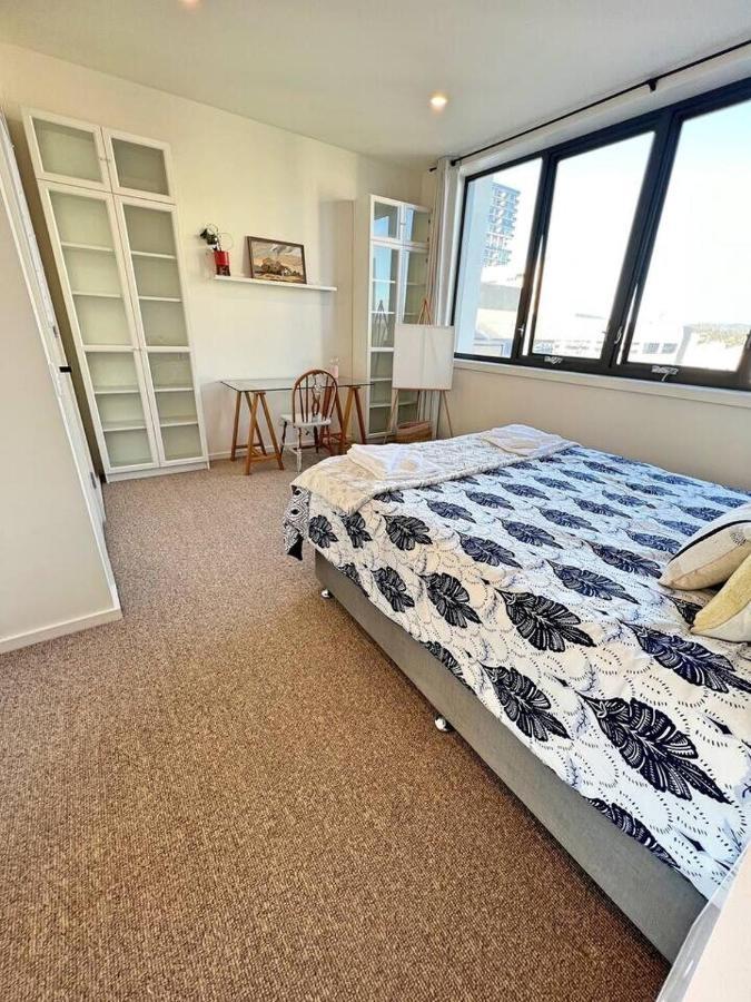 Industrial yet Modern, 1bd 1bth Apt - Woden Phillip Exterior foto